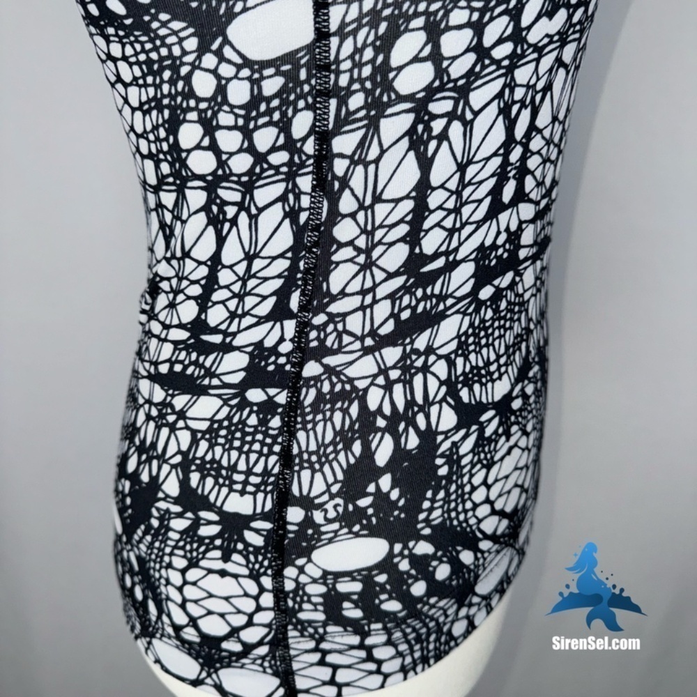 1057 lululemon Cool Racerback - Size 2 - White Black Glacier Lace - Picture 10 of 13